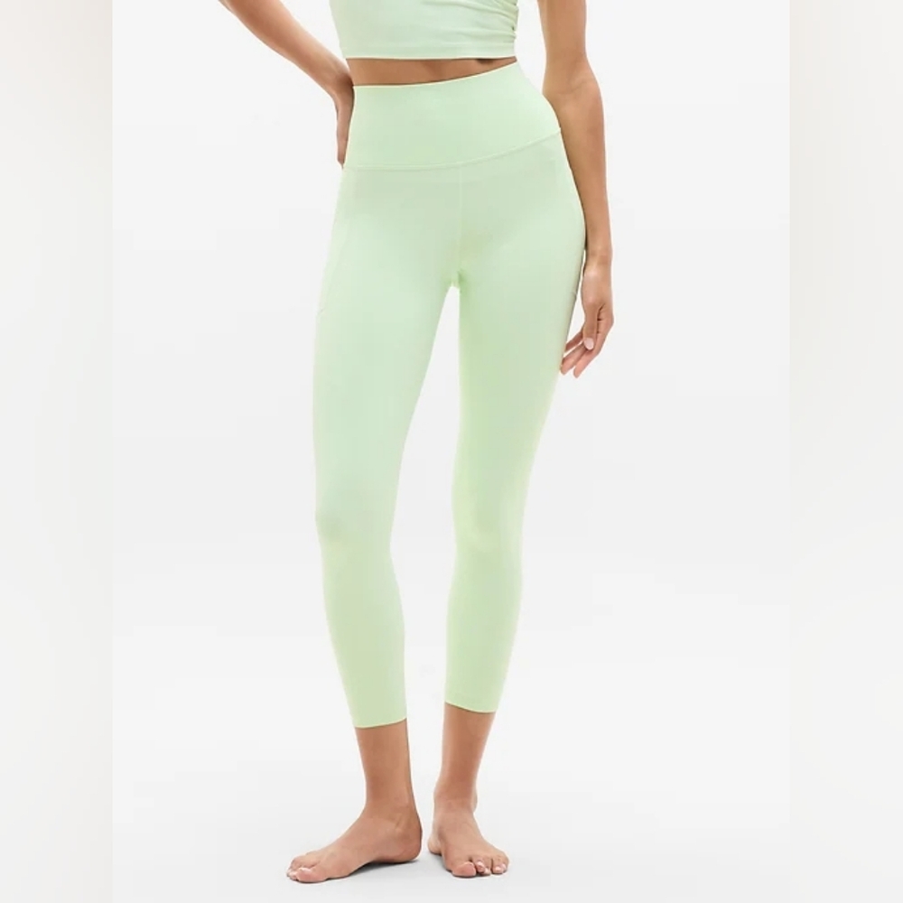 ATHLETA | Salutation Stash High Rise 7/8 Legging